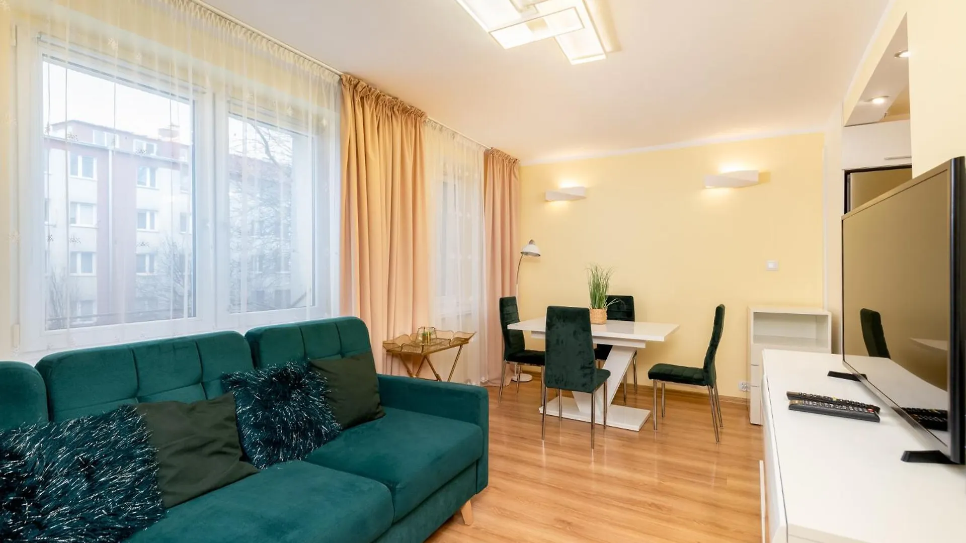 Kalinowe Green Apartment contacts